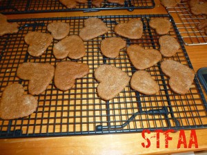 Cookies cooling on rack