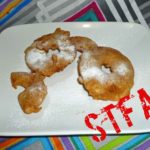 Fried Apple Rings with Powdered Sugar