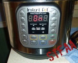 Instant Pot DUO60 6 Quart 7-in-1 buttons